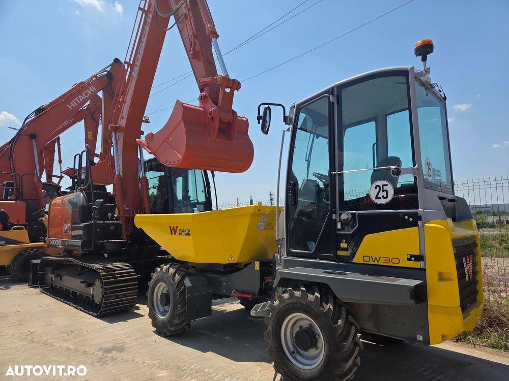 Wacker DUMPER 3 TONE, basculare LATARALA, CABINA cu aer conditionat, 2023, EX DEMO cu 152 ore, anv 98% ok, motor Perkins 50CP, lungime 3,7m, inaltime 2,8m, latime 1,8m, Masa operationala 5,8t, masa propie 2,8t, leasing 4 ani-CA NOU-PROMOTIE 26.900Eur+Tva - 32