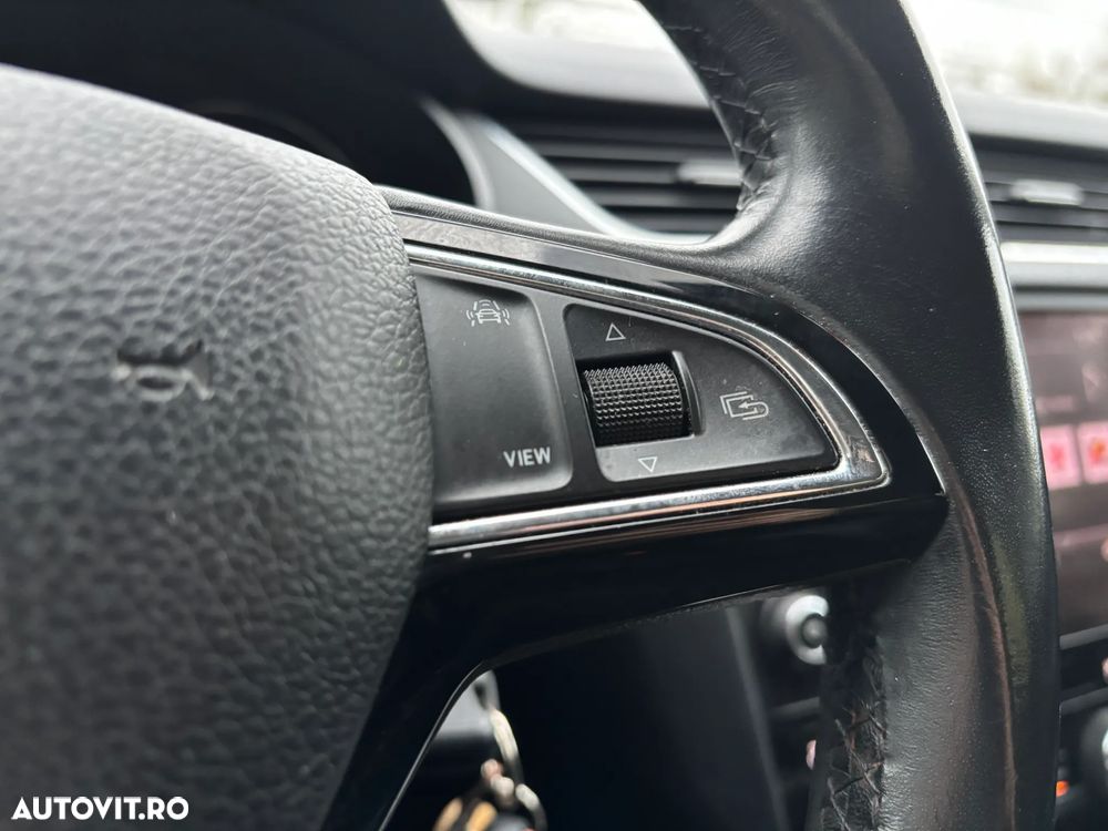 Skoda Octavia Combi Diesel 1.6 TDI Ambition - 14