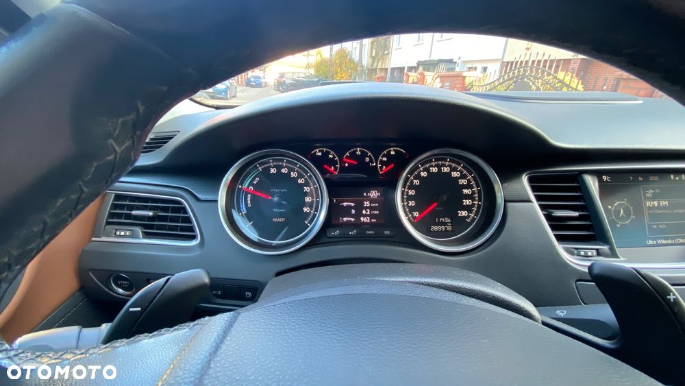 Peugeot 508 Hybrid4 - 12