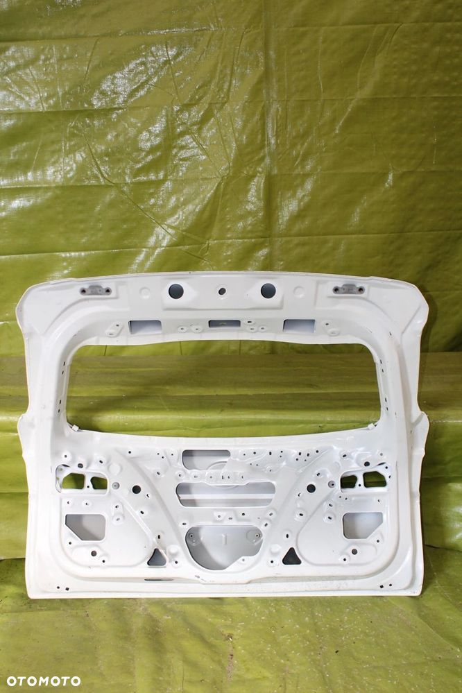 Klapa tył Toyota Corolla Cross po 2022r. - 2