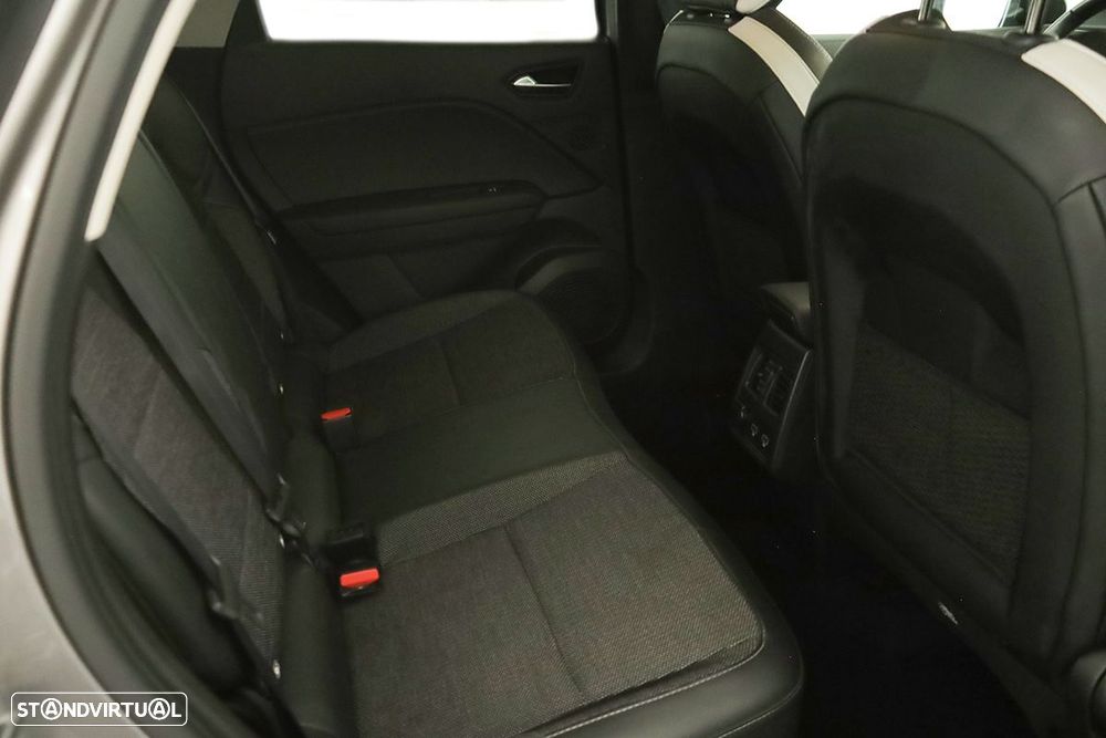 Renault Captur 1.0 TCe Techno Bi-Fuel - 24