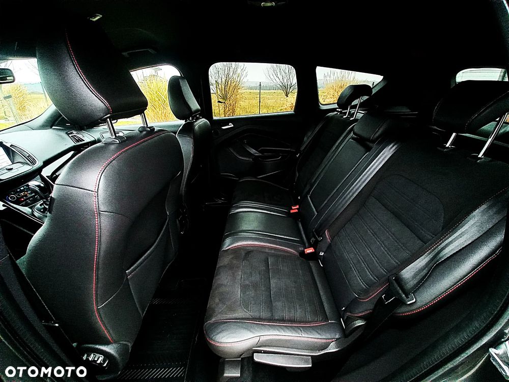 Ford Kuga 2.0 TDCi 4x4 ST-Line - 19