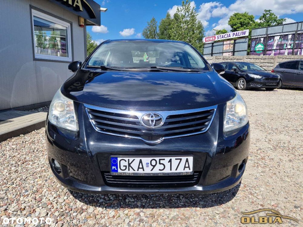 Toyota Avensis - 15