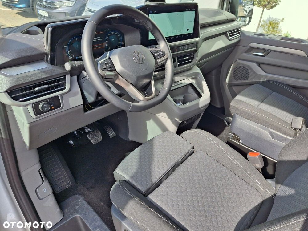 Volkswagen Caravelle - 18
