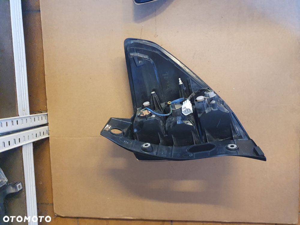 LAMPA L/P TYŁ SUBAU FORESTER III SH - 6