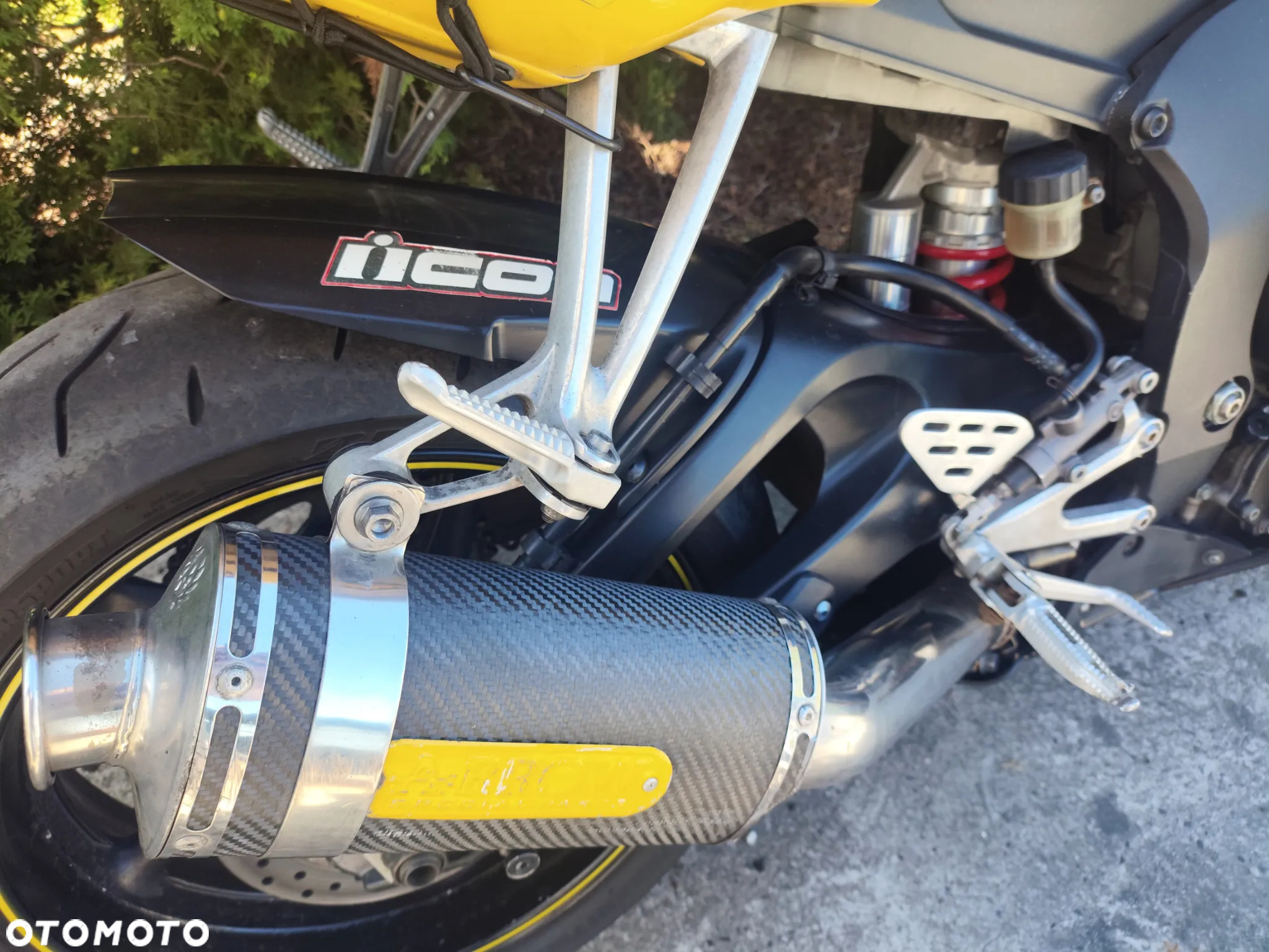 Yamaha R6 - 14