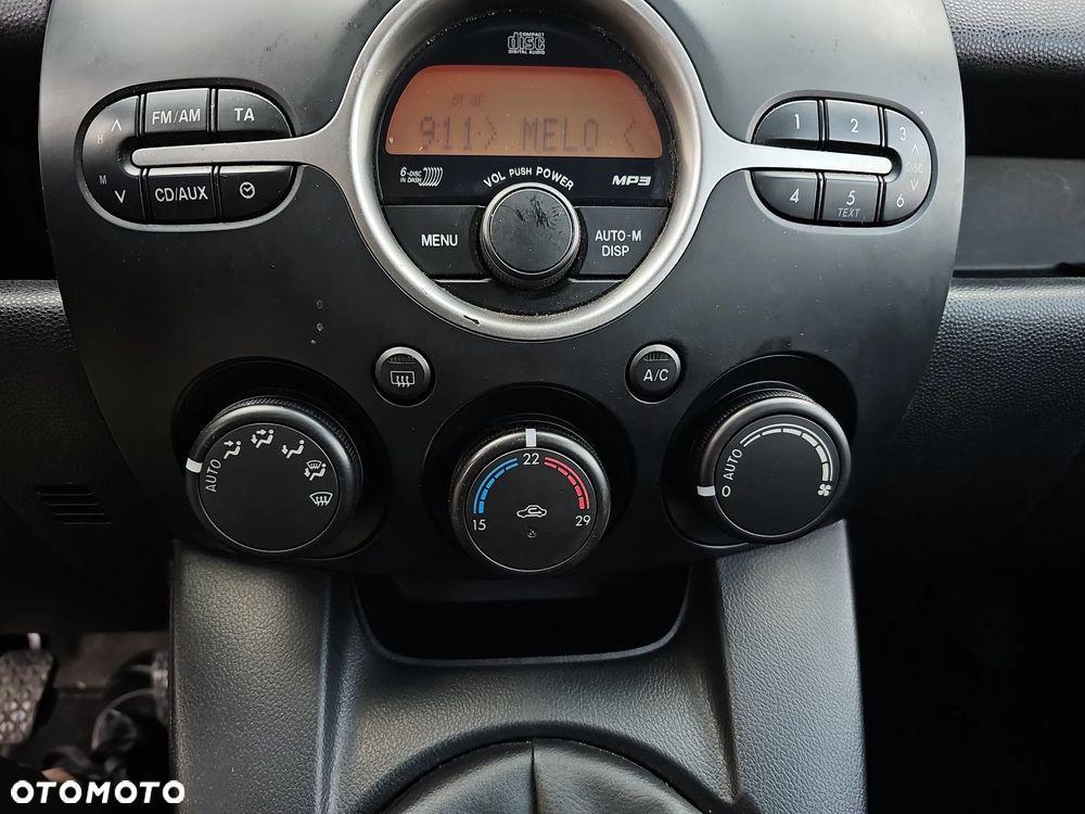 Mazda 2 - 19