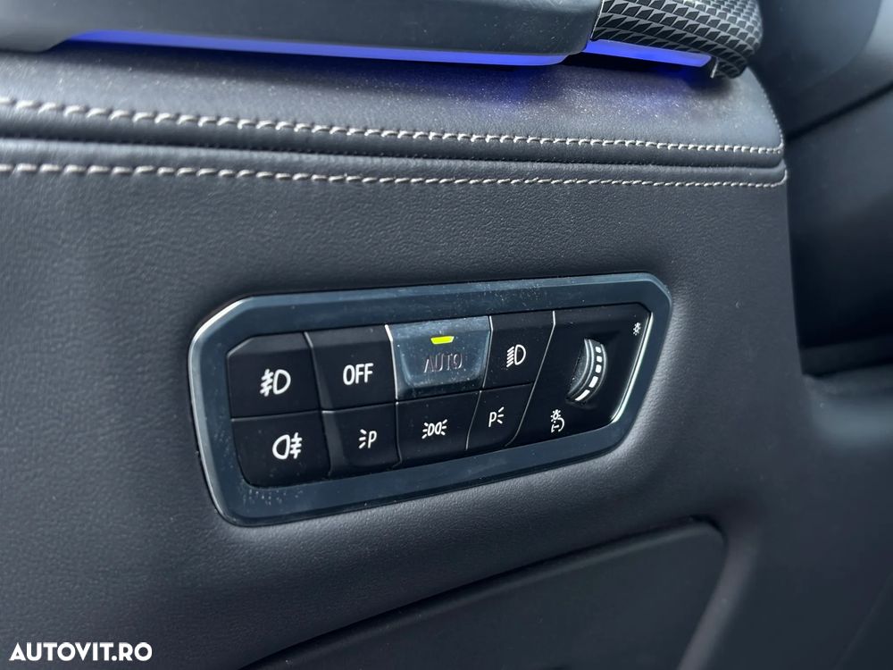 BMW X6 xDrive40i - 17