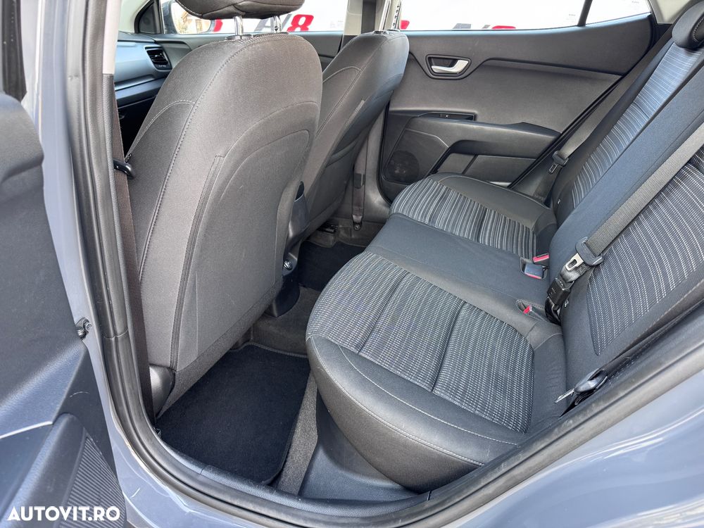 Kia Stonic 1.0 T-GDI 7DCT HP MHEV Trend - 24