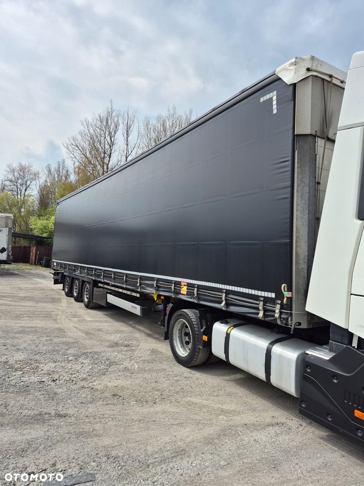 Schmitz Cargobull SCB Mega S3T - 4