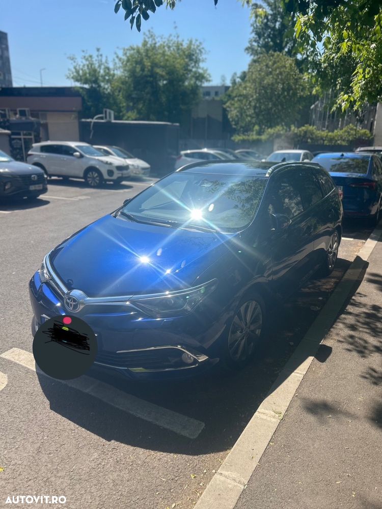 Toyota Auris - 2
