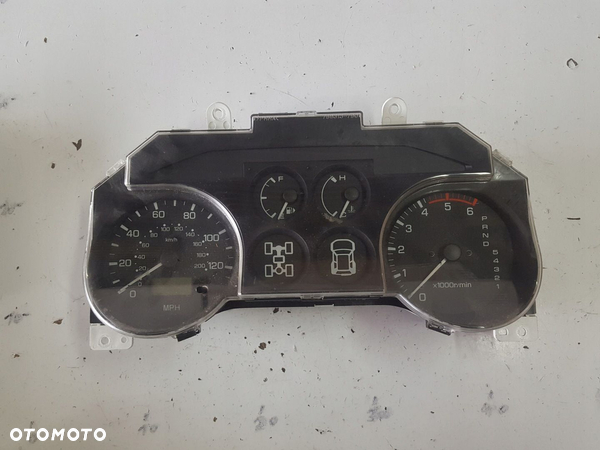 MITSUBISHI PAJERO III LIFT 3.2 DID ZEGARY LICZNIK ANGLIK MR951140