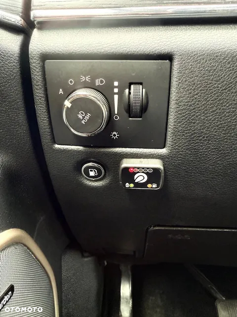Jeep Grand Cherokee 5.7 V8 HEMI Summit - 13