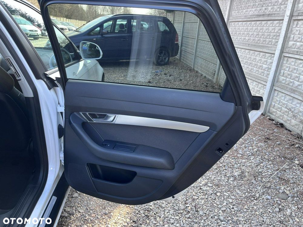 Audi A6 Avant - 25