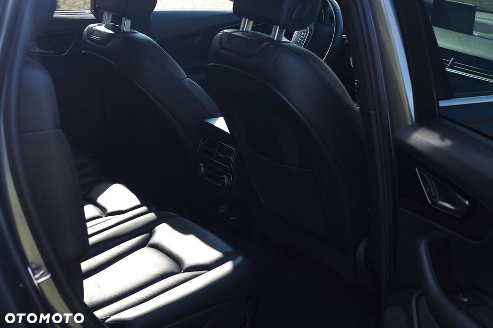 Audi Q7 - 25