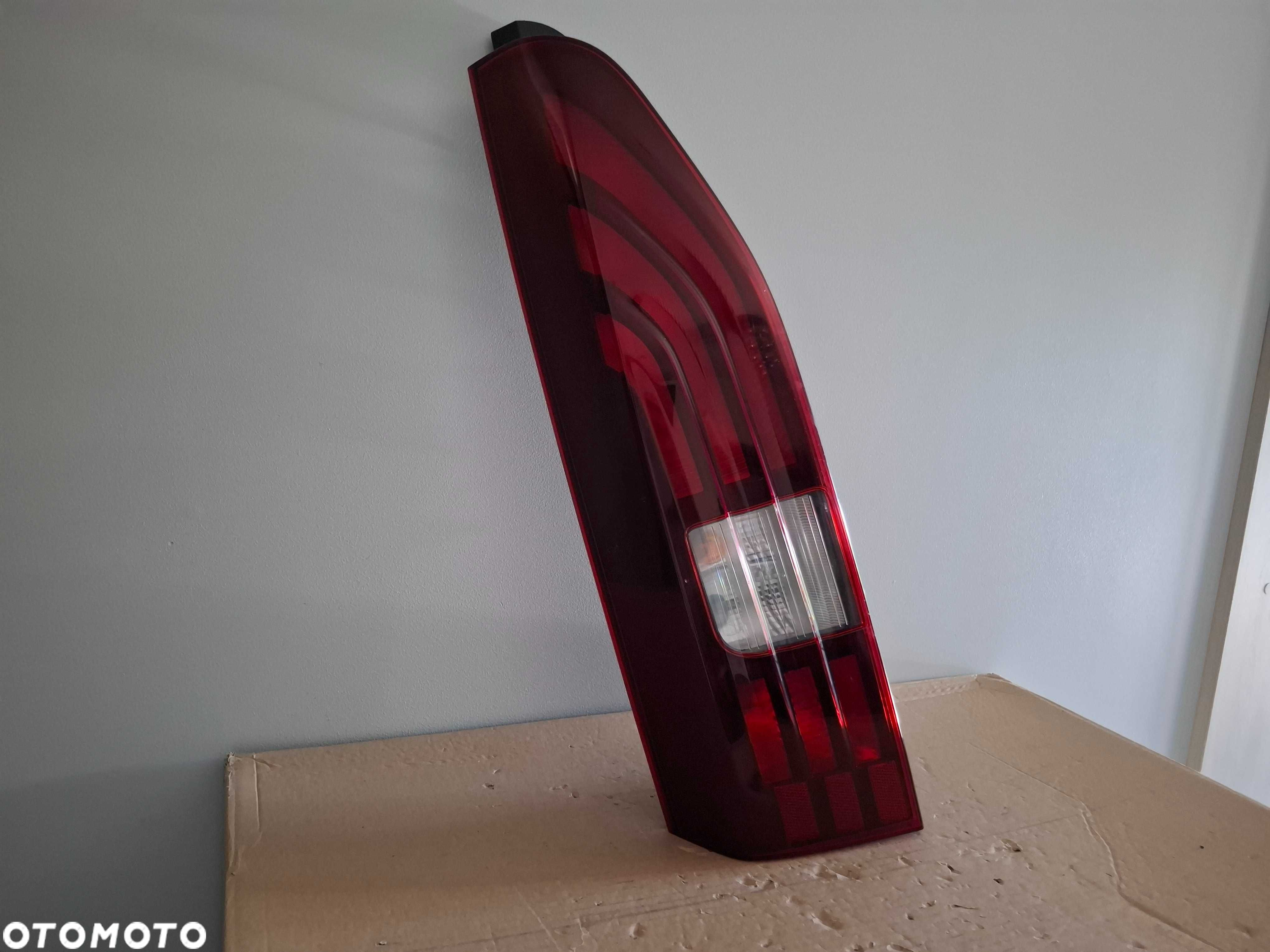 Lampa Lewy Tył Citroen Berlingo IV Generacji Peugeot Rifter EUROPA - 3
