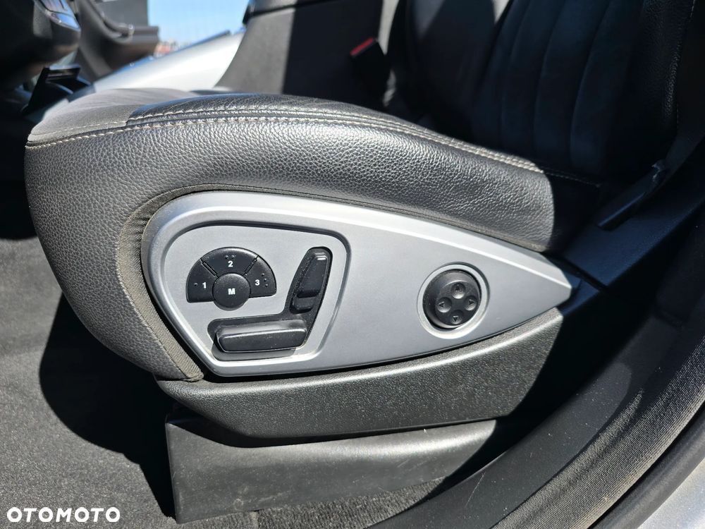 Mercedes-Benz Klasa R 320 CDI L 4-Matic - 37