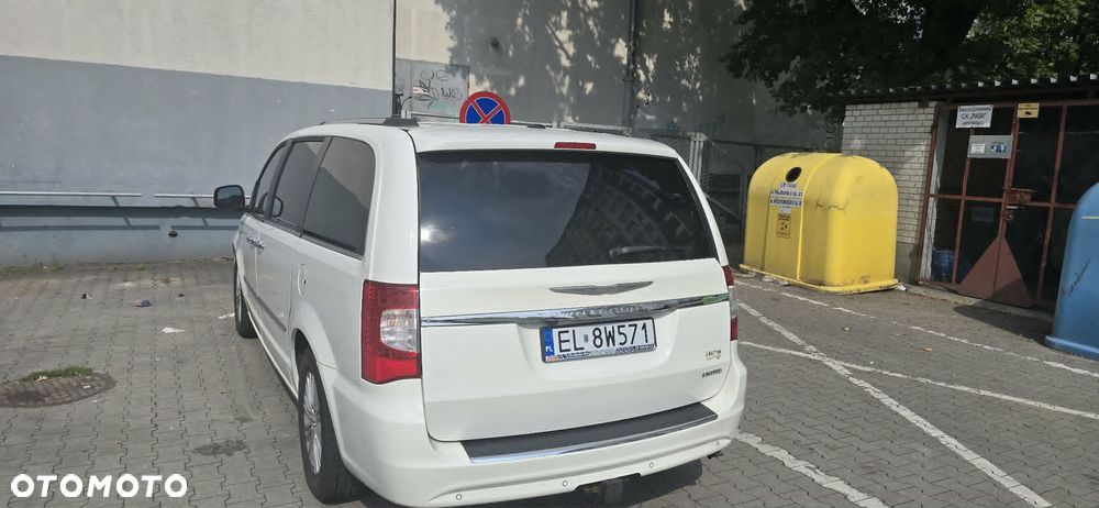 Chrysler Town & Country 3.6 Limited - 4