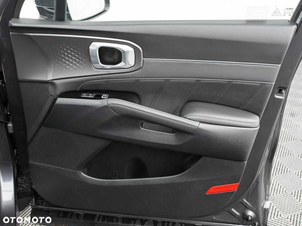 Kia Sorento - 31