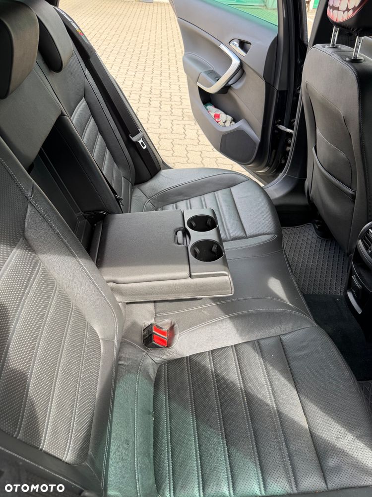 Opel Insignia - 26