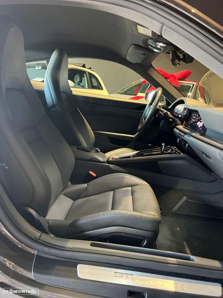 Porsche 911 (992) Carrera PDK - 54