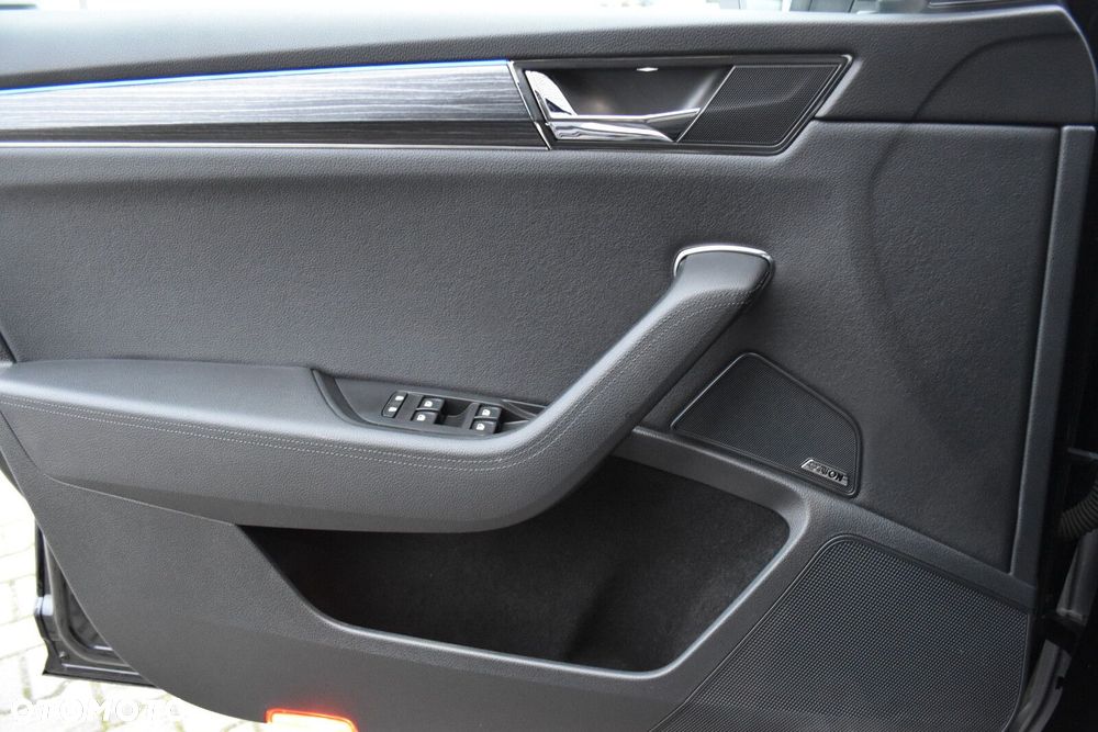 Skoda Superb 2.0 TSI Style DSG - 25