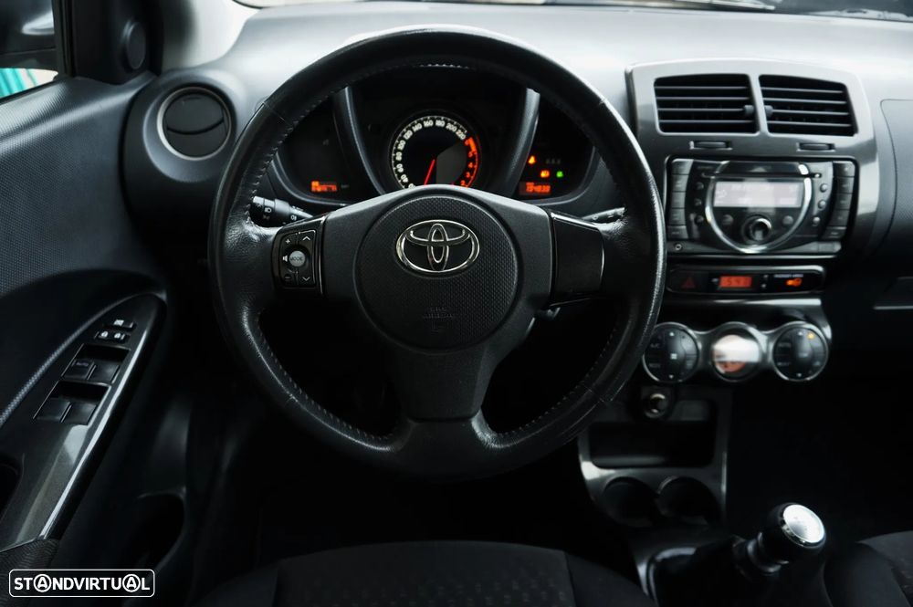 Toyota Urban Cruiser 1.4 D-4D High Pack - 28