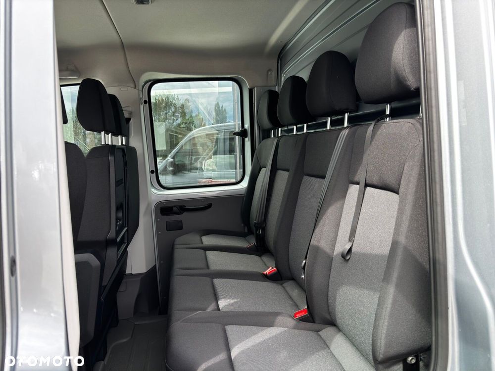 Volkswagen Crafter L4H2 177 KM 4MOTION DOKA 8-automat 7m - 13