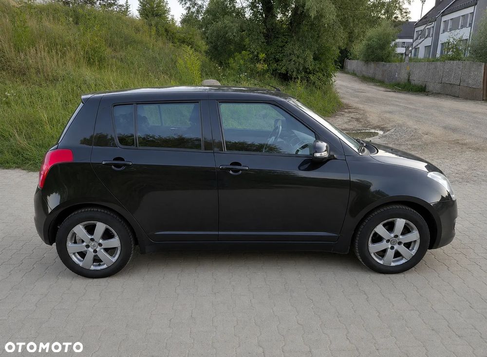 Suzuki Swift 1.3 Limited 25 - 5