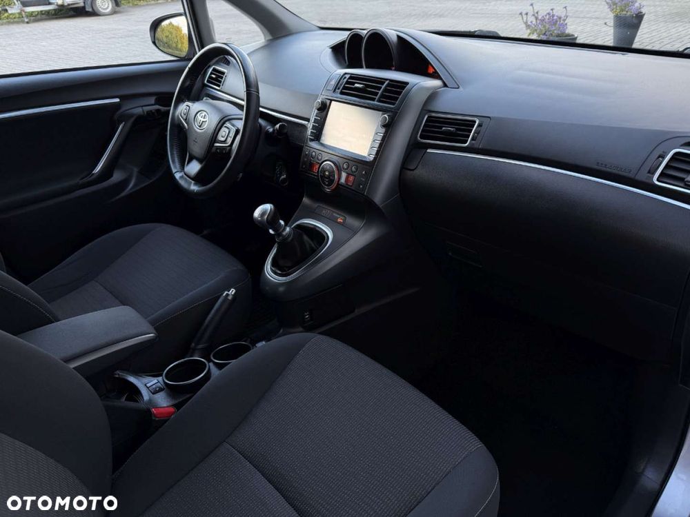 Toyota Verso - 26