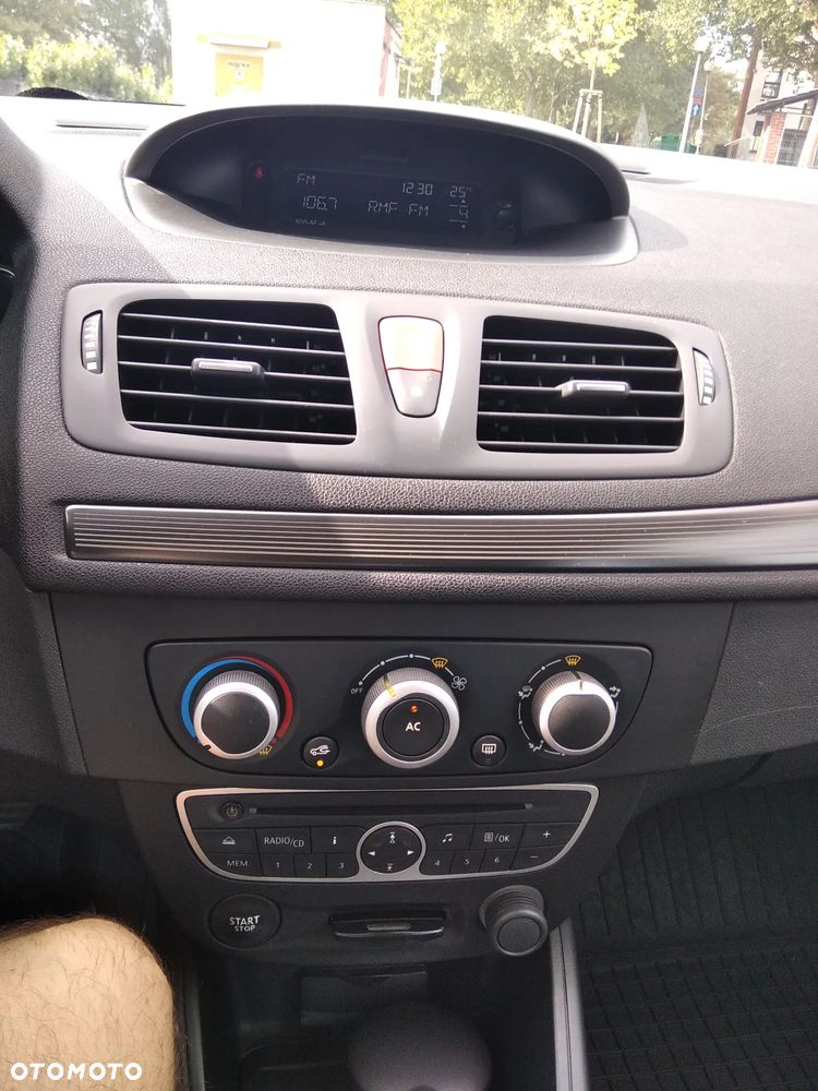 Renault Megane 1.6 16V Authentique - 6