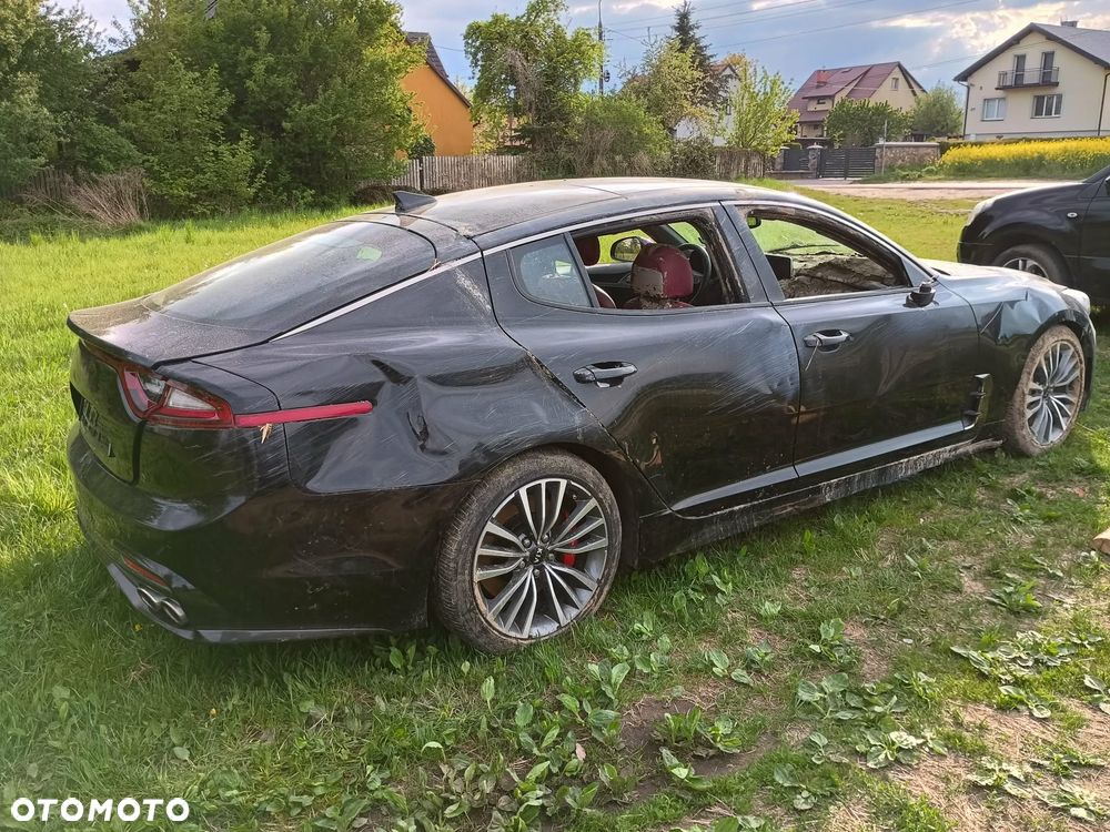 Kia Stinger 3.3 T-GDI V6 GT AWD - 2