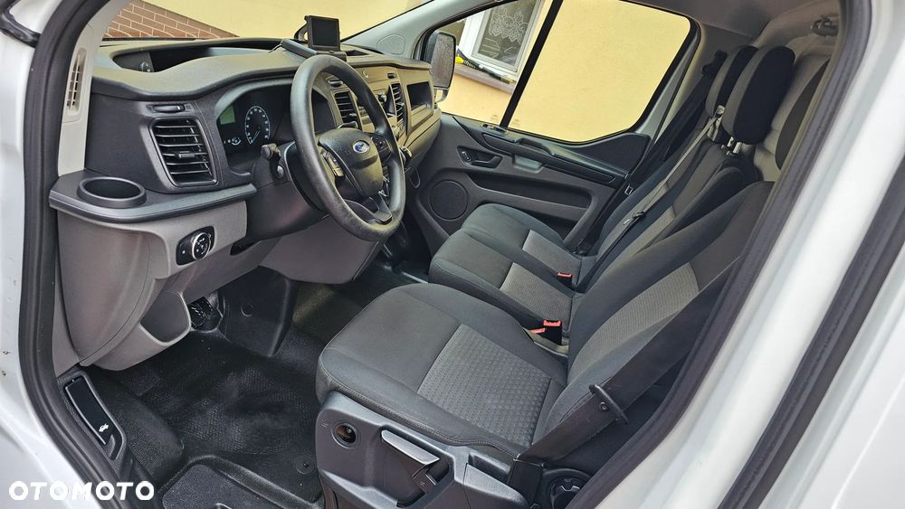 Ford Transit Custom - 8