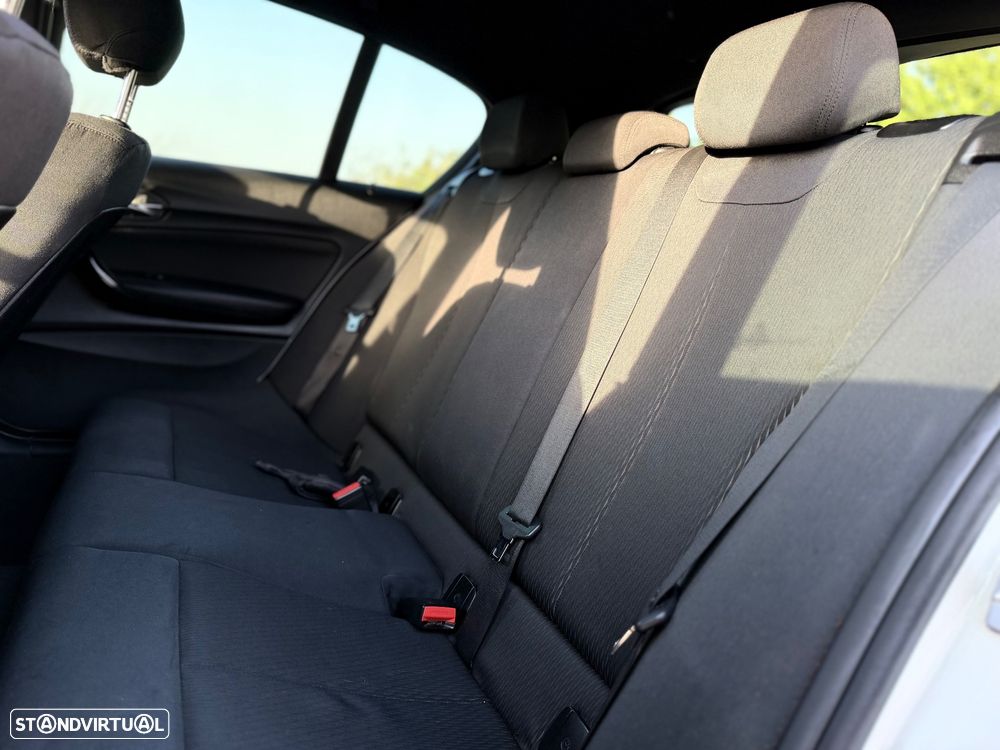 BMW 116 d Pack M - 6