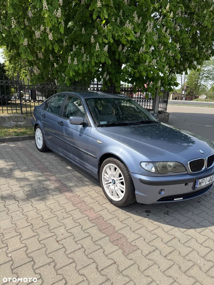 BMW Seria 3 325i - 2