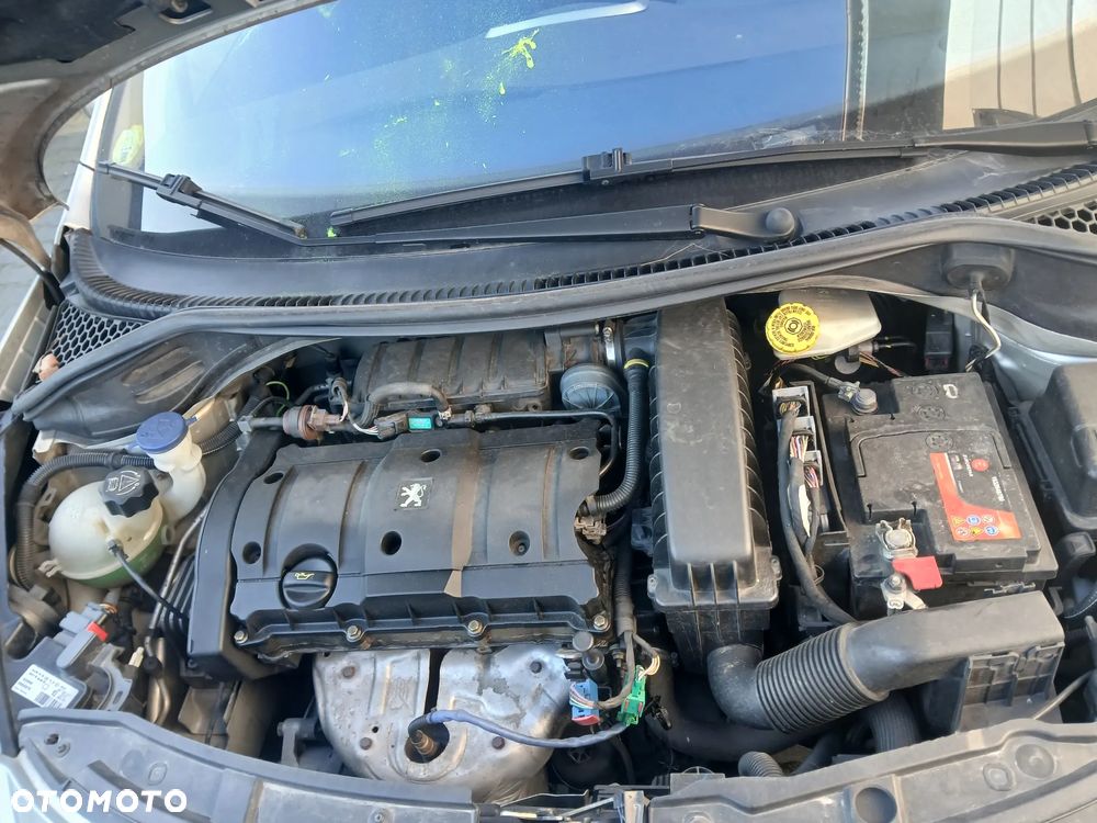 Peugeot 207 110 Sport - 13