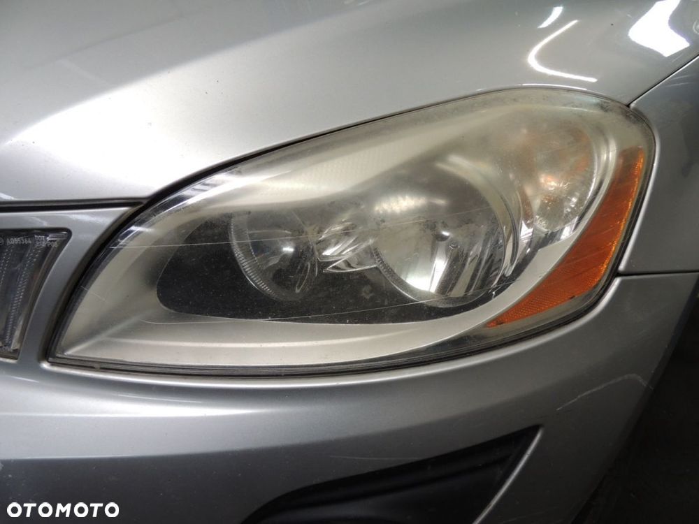 Lampa przód lewa VOLVO XC60 I GB - 1