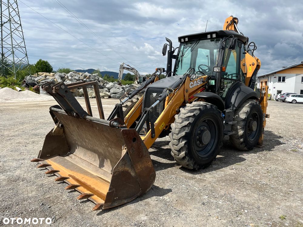 Case 695ST - 8