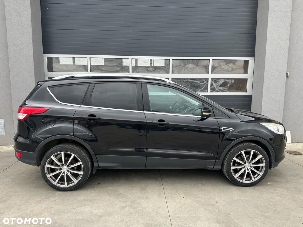 Ford Kuga - 1
