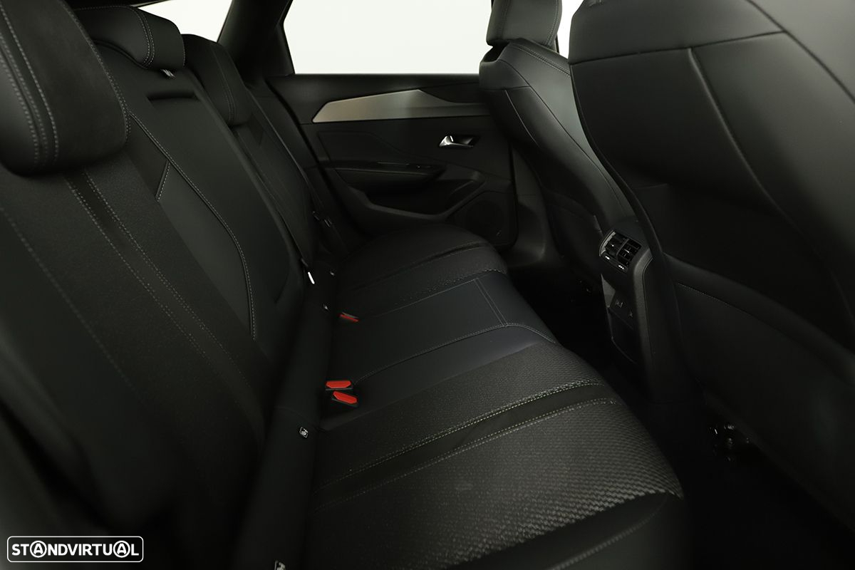 Peugeot 308 SW 1.2 PureTech GT EAT8 - 22