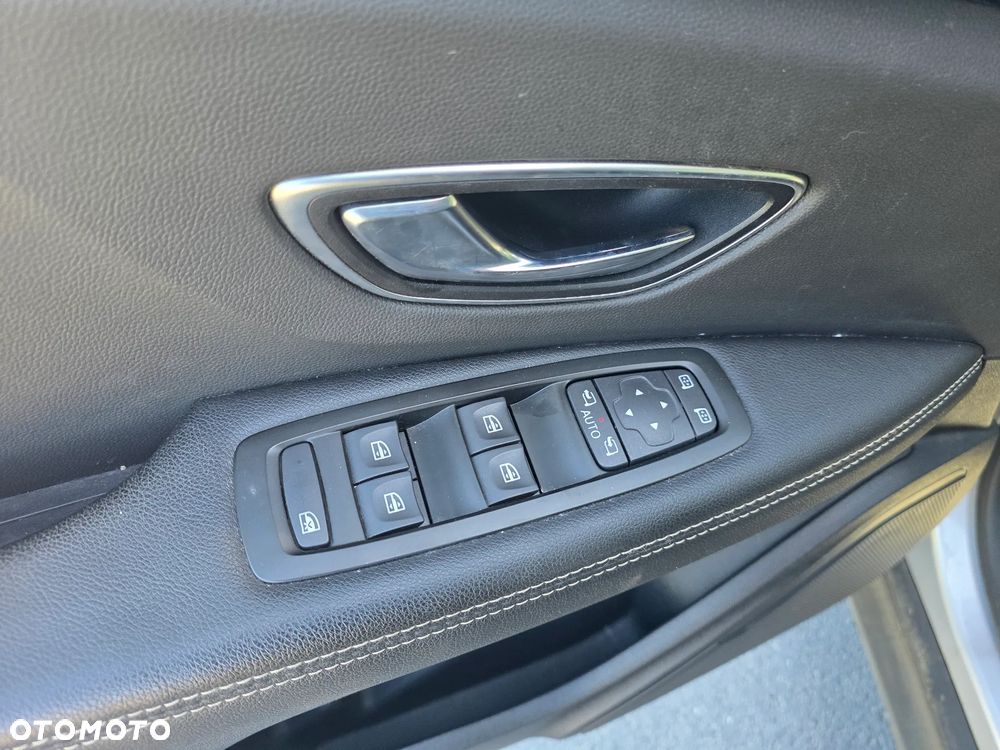 Renault Grand Scenic BLUE dCi 120 EDC LIMITED - 21