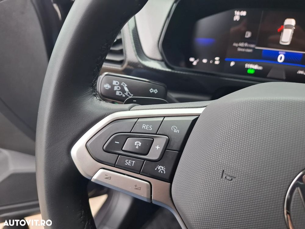 Volkswagen T-Cross - 10