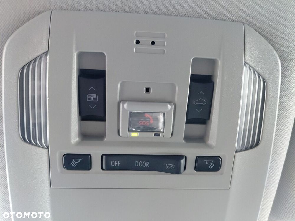 Toyota Highlander 2.5 Hybrid Executive - 28