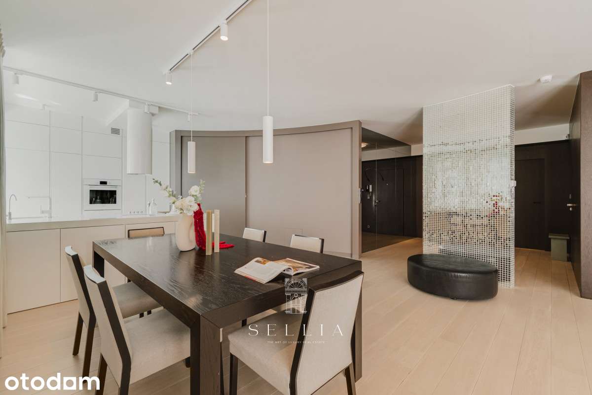 Przestronny apartament w sercu miasta | Grzybowska
