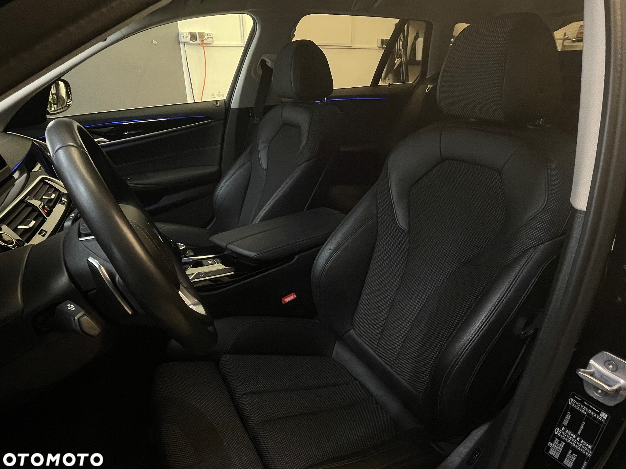 BMW Seria 5 520d Sport Line - 14