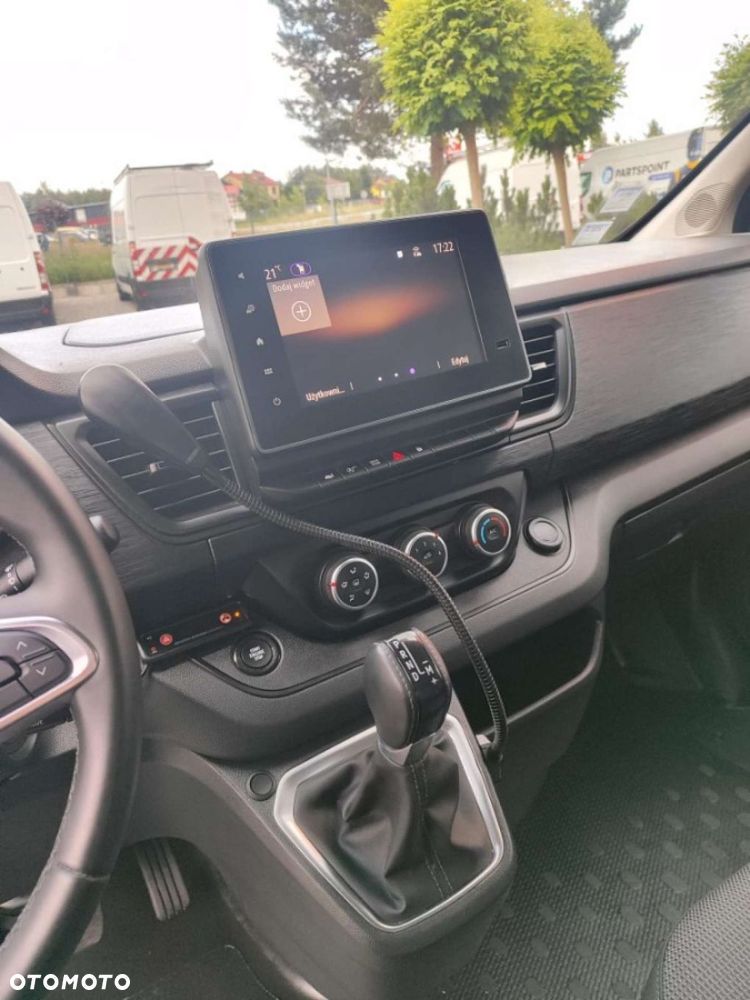 Renault Trafic - 18