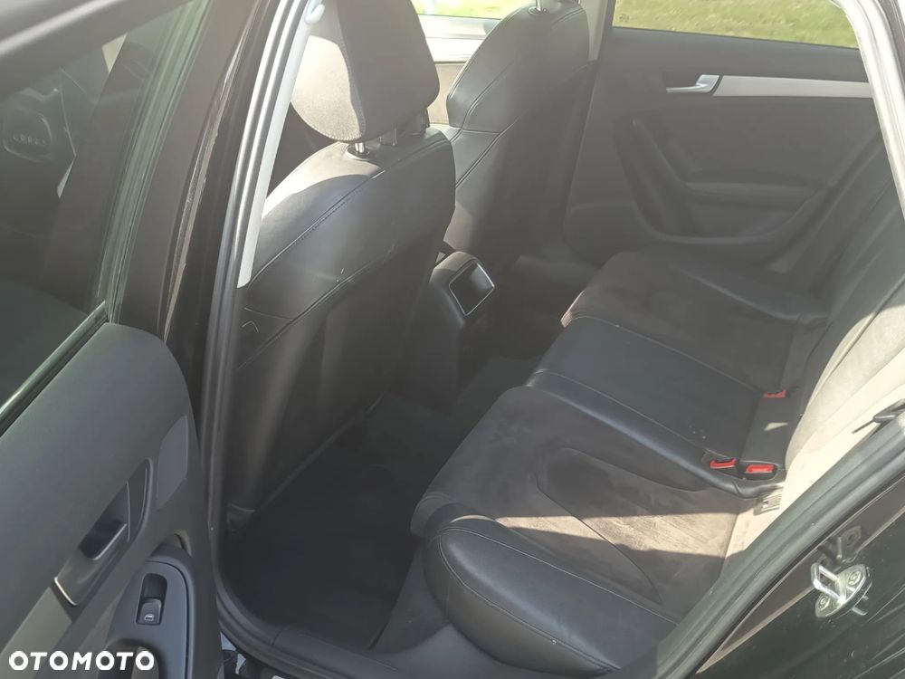 Audi A4 Avant 2.0 TDI Multitronic - 9