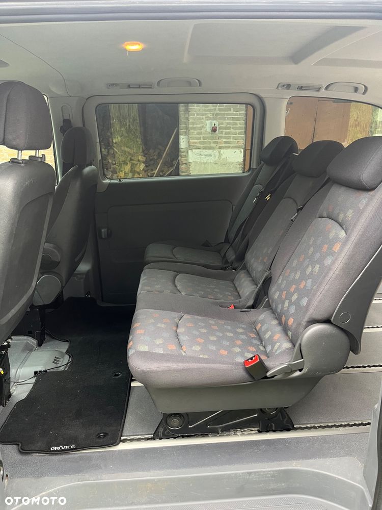 Mercedes-Benz Vito - 11