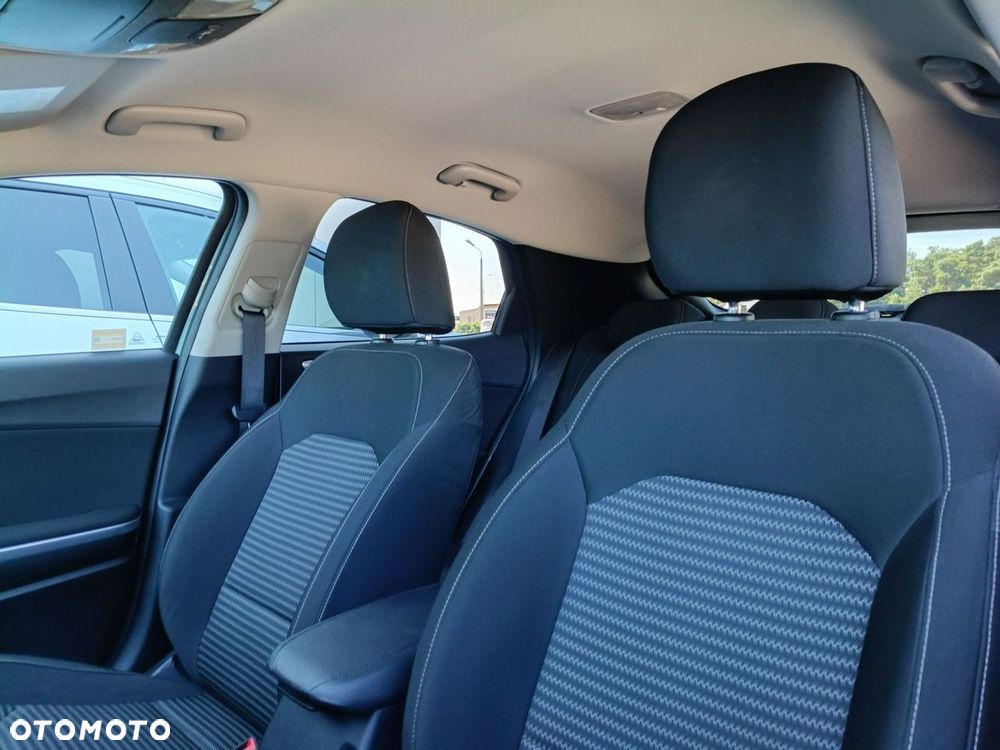 Kia XCeed - 11