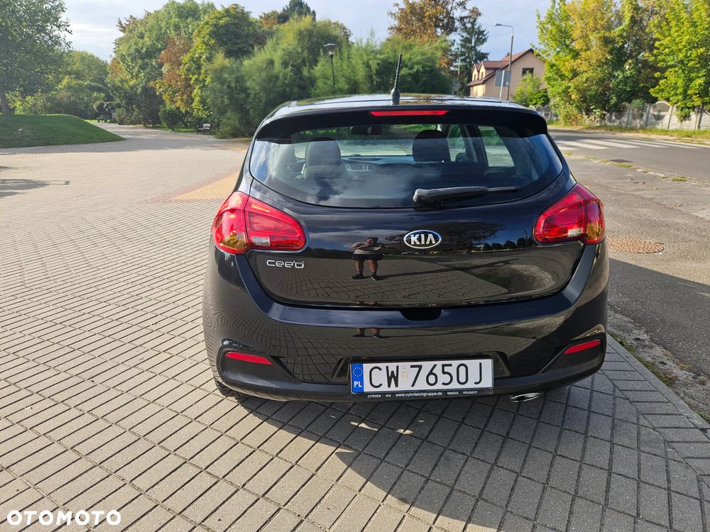 Kia Ceed 1.4 CVVT Attract - 16